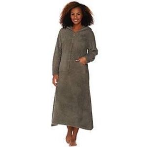 NWT Barefoot dreams cozy Chic lounger